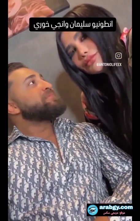 انجي خوري تحفف كسها الاحمر الهايج علي المباشر HD جودة عالية. انجي خوري تحفف كسها الاحمر الهايج