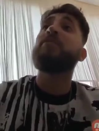 سكس عربي. انطونيو سليمان ينيج جارته بحجه اكو صوت وضجيج نيج خليجي