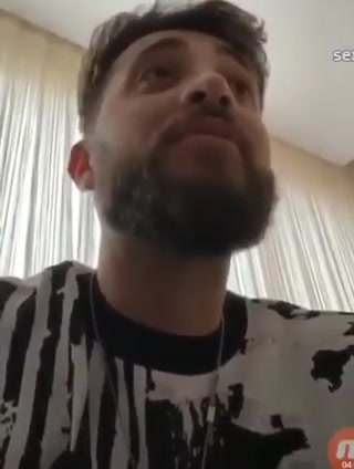 سكس عربي. انطونيو سليمان ينيج جارته بحجه اكو صوت وضجيج نيج خليجي
